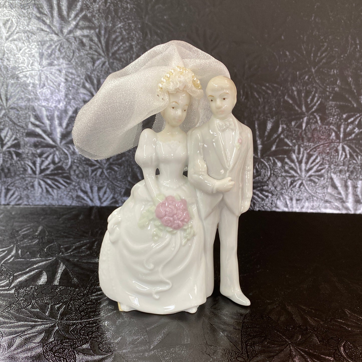 Glazed Porcelain Bride & Groom Wedding Couple, 4.5"