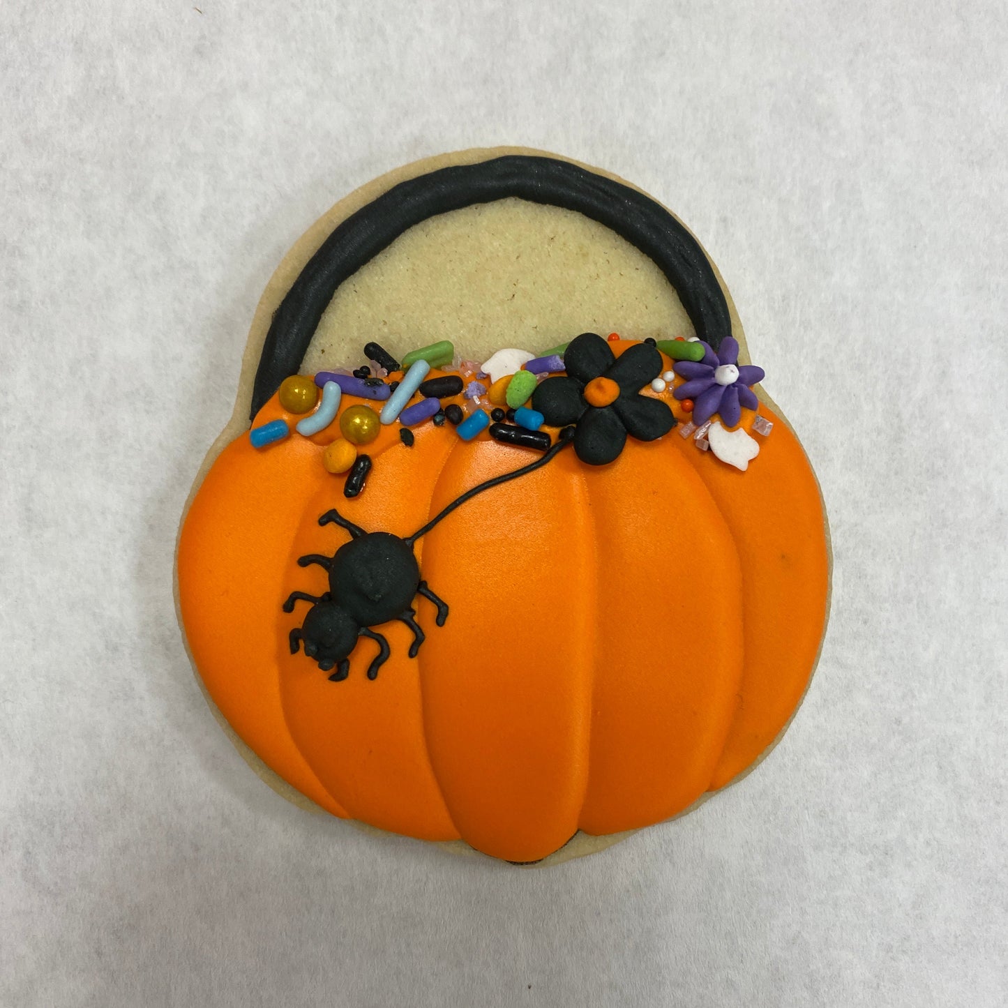 Pumpkin Bucket Cookie Cutter, 3"
