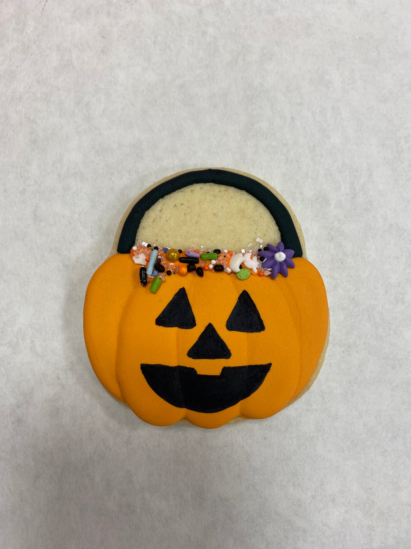 Pumpkin Bucket Cookie Cutter, 3"
