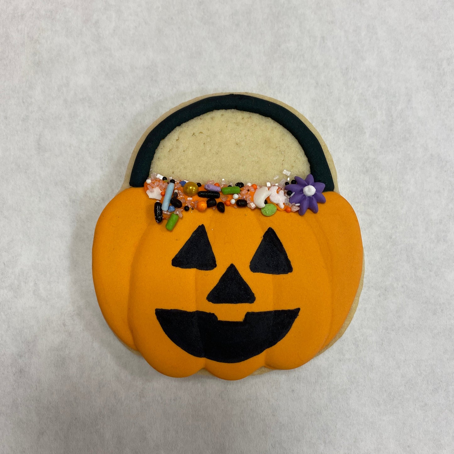 Pumpkin Bucket Cookie Cutter, 3"