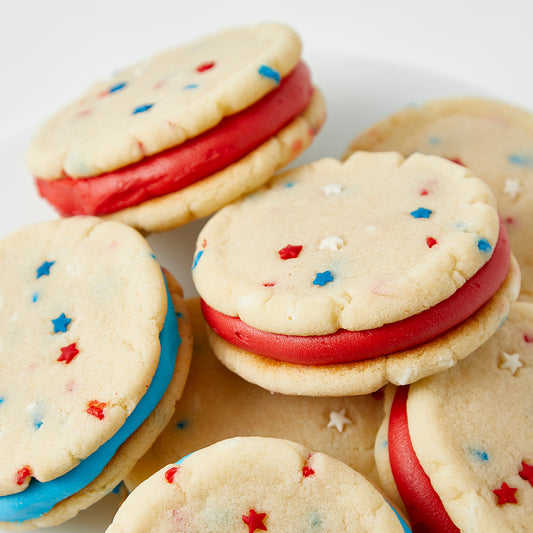 Buttercream Icing Red, Celebakes 14 oz