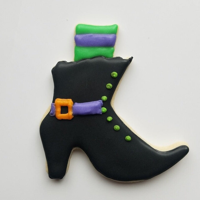 Witch Shoe / Victorian Boot Cookie Cutter, 3.75"