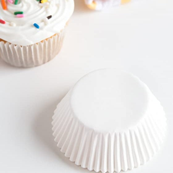 White Paper Bake Cups, FoxRun, 50 Pack
