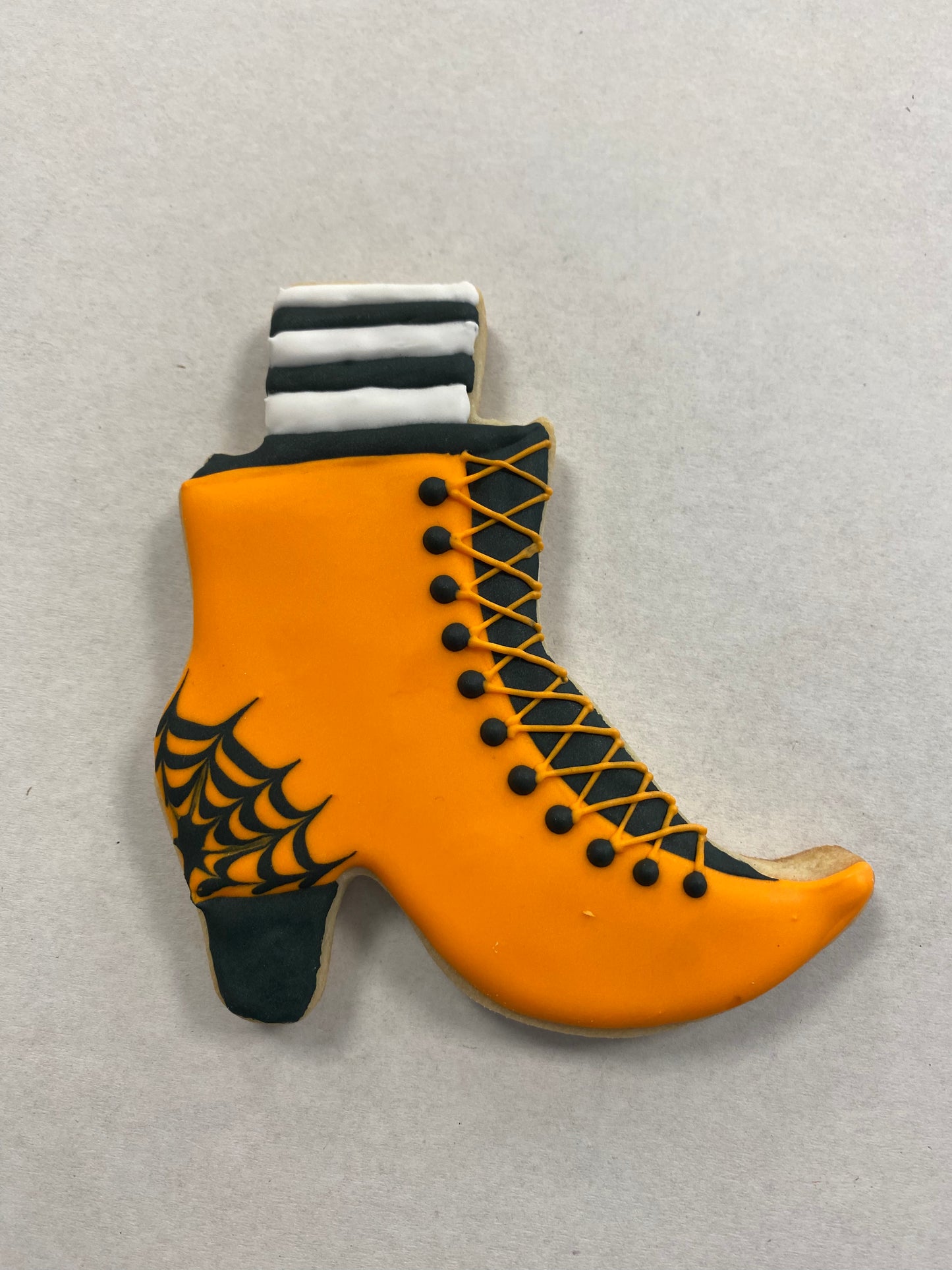 Witch Shoe / Victorian Boot Cookie Cutter, 3.75"