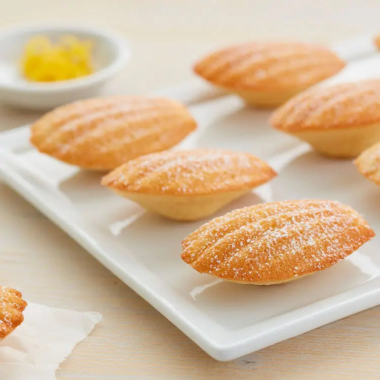 Madeleine Pan, 12-Cavity