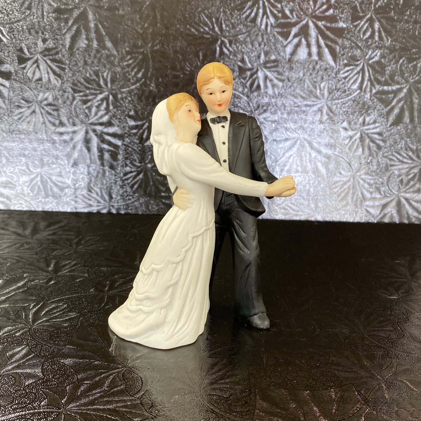 Lovers Waltz Bride & Groom Couple, 5"