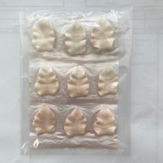 Silver Icing Leaves, 1", 9 Pack