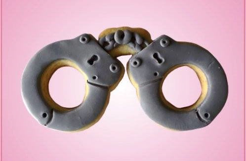 Handcuffs Plastic Cookie Cutter, 4"