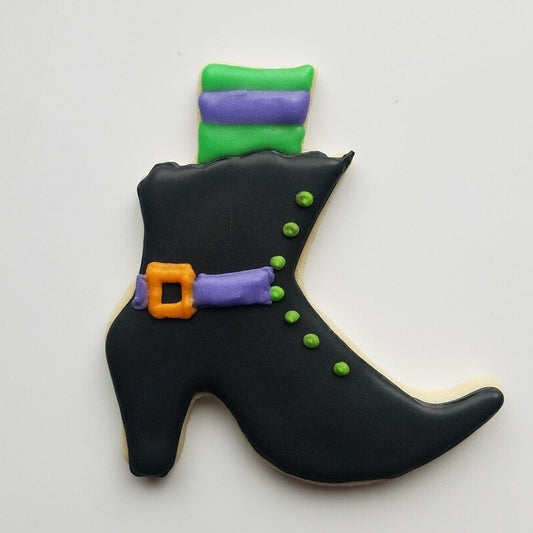 Witch Shoe / Victorian Boot Cookie Cutter, 3.75"
